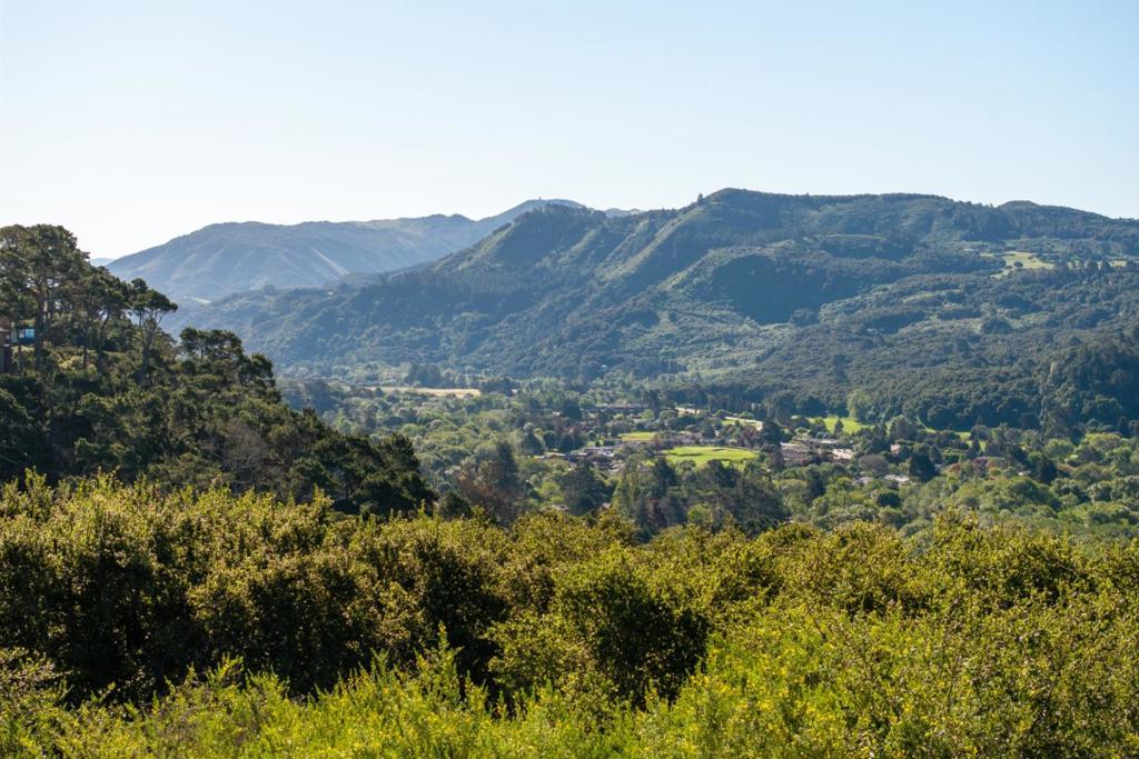 https://media.crmls.org/mediaz/3a512023-cf6e-4a9c-9b43-3245a769083f.jpg?preset=X-Large