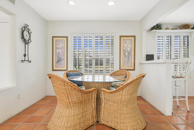 17 La Cerra Circle, Rancho Mirage CA: https://media.crmls.org/mediaz/3a5121c9-cc58-4402-b9bd-d4a9999243ac.jpg