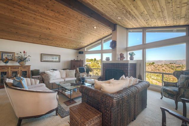 2848 Sunset Hills, Escondido CA: https://media.crmls.org/mediaz/3a515e63-3ff7-4634-935e-40927c029979.jpg