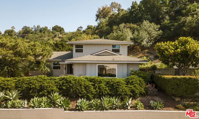4061 Marchena Drive, Los Angeles CA: https://media.crmls.org/mediaz/3a51ad1a-a9ca-44d2-ae2f-1a20c45a8436.jpg