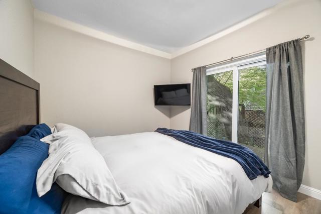 22 Quien Sabe Road, Scotts Valley CA: https://media.crmls.org/mediaz/3a52e892-6079-4533-a008-dc3e1f539250.jpg