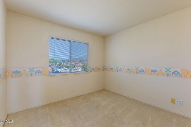 1062 Meadowlark Drive, Fillmore CA: https://media.crmls.org/mediaz/3a53115a-ed22-438b-a0f5-eda74c7b483c.jpg