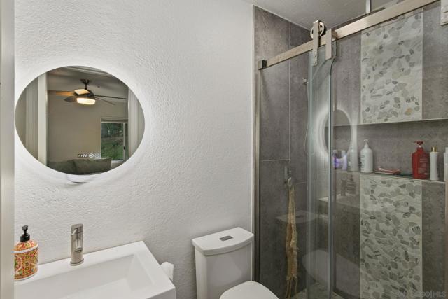 10164 Vivera Dr, La Mesa CA: https://media.crmls.org/mediaz/3a5397dd-a50c-4d65-8ac9-f740fbc98ba0.jpg