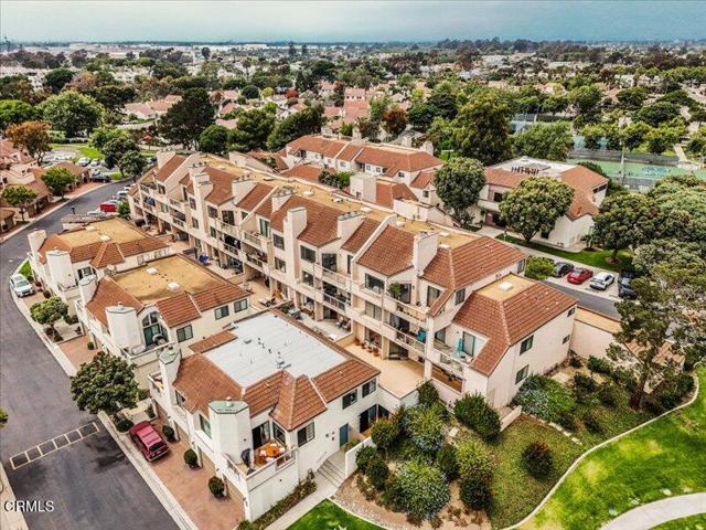 612 Island View Circle, Port Hueneme CA: https://media.crmls.org/mediaz/3a543c29-6a43-48d1-855a-0b2e9dc122b3.jpg