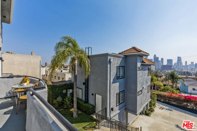 1007 Figueroa Terrace, Los Angeles CA: https://media.crmls.org/mediaz/3a5449b6-a2a0-4f3a-abf2-2c7db450d3d4.jpg