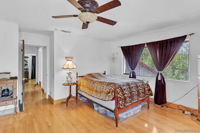 Image 28 of 40 For 11138 Pinehurst Drive