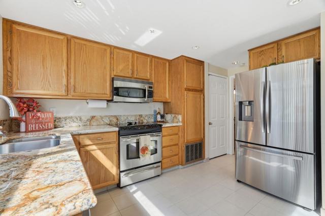 2512 Yerba Hills Court, San Jose CA: https://media.crmls.org/mediaz/3a55f419-327c-495f-ac5e-42a5208bbc2c.jpg