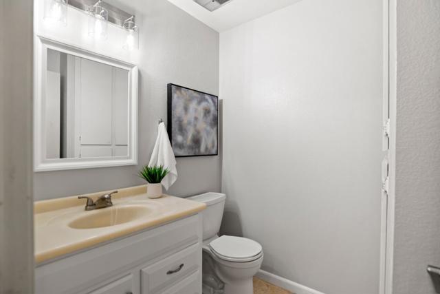 891 W California Avenue, Sunnyvale CA: https://media.crmls.org/mediaz/3a56ab61-9bc4-461f-9bee-7f0960846b90.jpg