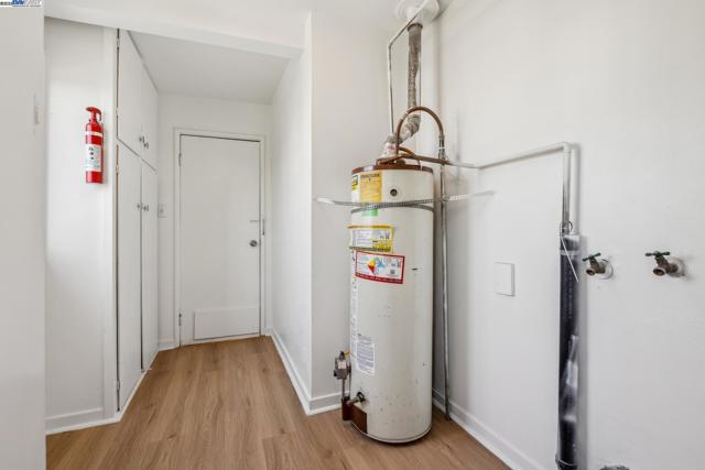 37107 Holly St, Fremont CA: https://media.crmls.org/mediaz/3a57607f-5ab4-4258-b548-e29ee8a797d2.jpg