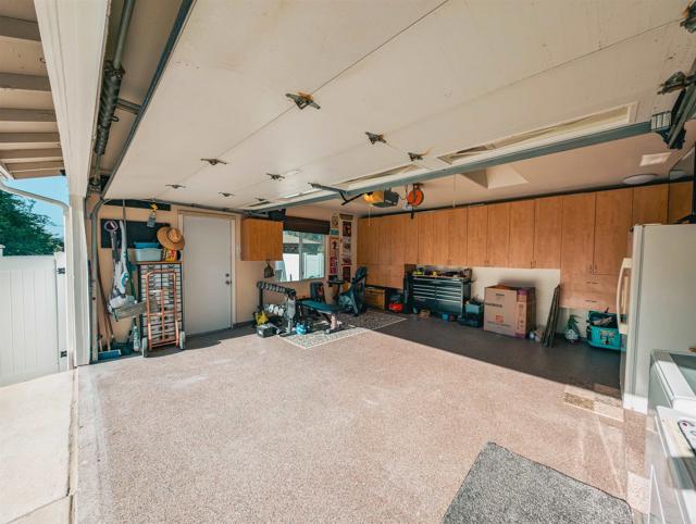 8635 La Butte Lane, Santee CA: https://media.crmls.org/mediaz/3a583e72-f54f-4788-87ad-d4808f172733.jpg