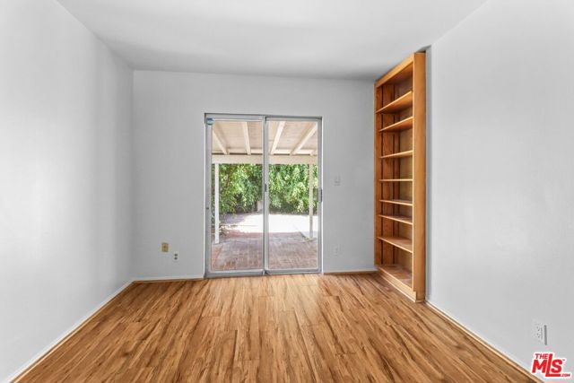 2652 Stoner Avenue, Los Angeles CA: https://media.crmls.org/mediaz/3a59464c-bdcf-484f-9ca6-df0c14149c96.jpg