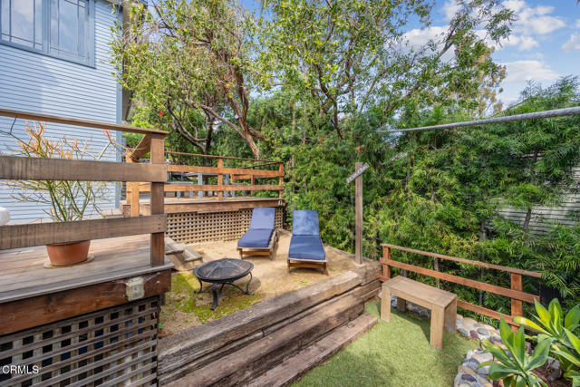 2116 Apex Avenue, Los Angeles CA: https://media.crmls.org/mediaz/3a59c622-9387-4ae6-8ca4-01b2659ff0df.jpg