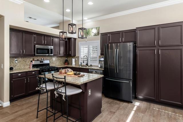 Detail Gallery Image 9 of 40 For 39528 Montebello Way, Murrieta,  CA 92563 - 5 Beds | 2 Baths