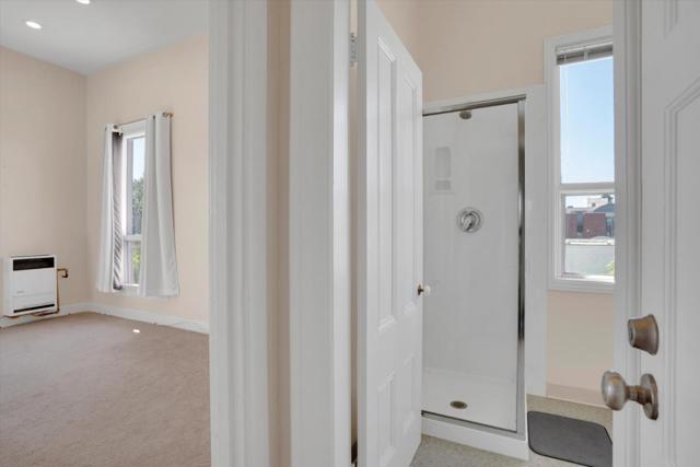 2310 Pacific Avenue, Alameda CA: https://media.crmls.org/mediaz/3a5ab29d-024d-4821-bba7-10b4e6f04fcf.jpg