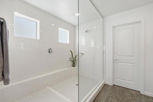 8337 Summit way, San Diego CA: https://media.crmls.org/mediaz/3a5b2657-8696-4fac-ab2f-e2e975b399f4.jpg