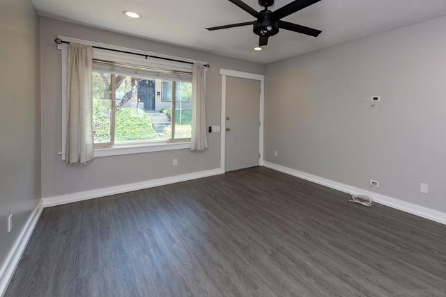 8721 Wahl St, Santee CA: https://media.crmls.org/mediaz/3a5c6c4a-07a7-4d09-ad8e-19dc0612cc91.jpg