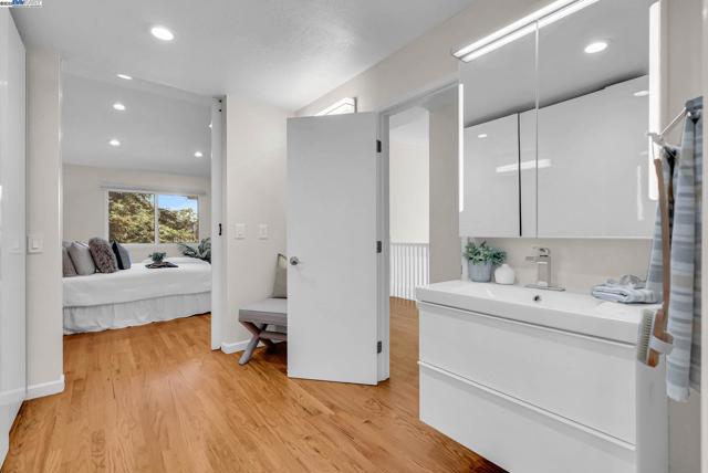 39478 Zacate Ave, Fremont CA: https://media.crmls.org/mediaz/3a5c9785-b709-450b-98aa-5d7ae40f2fed.jpg