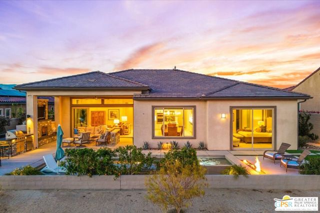61 Zinfandel, Rancho Mirage CA: https://media.crmls.org/mediaz/3a5ca665-d65c-4412-859b-55b44798cec8.jpg