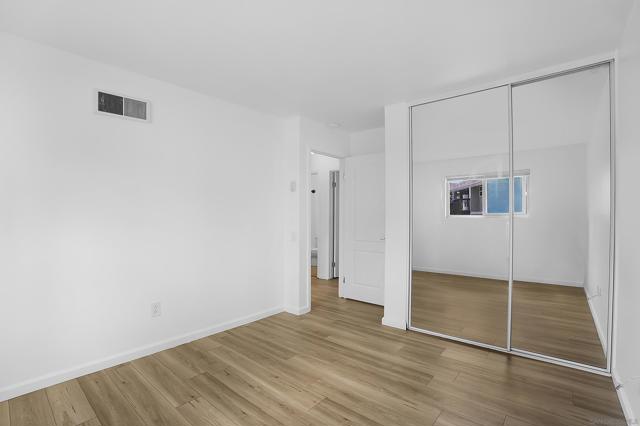 6333 COLLEGE GROVE WAY, San Diego CA: https://media.crmls.org/mediaz/3a5d2e05-0c63-44c2-a759-1e899ccc4589.jpg