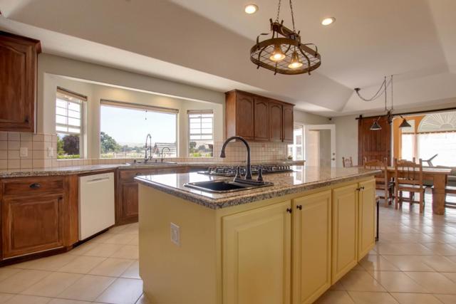 160 Tevis Trail, Hollister CA: https://media.crmls.org/mediaz/3a5d5c87-68ea-4c71-87bf-b1632bea6d7e.jpg