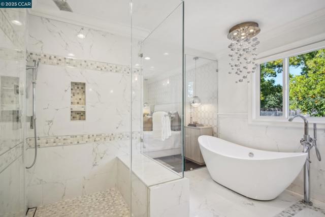 12994 Hawkins Dr, San Ramon CA: https://media.crmls.org/mediaz/3a5d6d63-6299-4fdf-a9cb-d8d20a58c74d.jpg