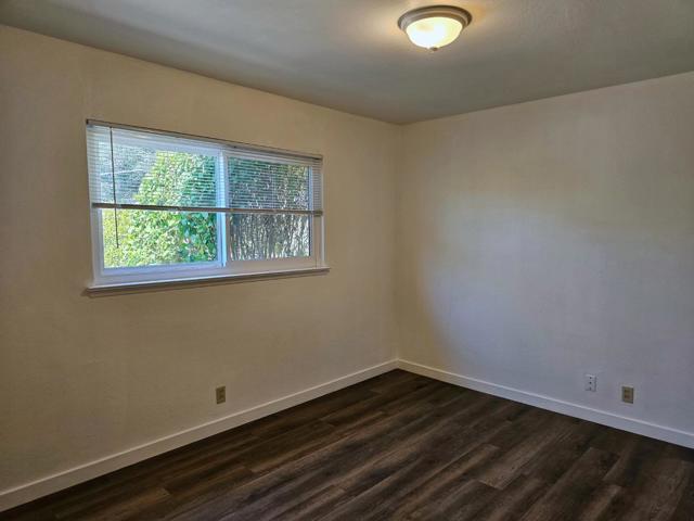136 Mesa Verde Street, Vallejo CA: https://media.crmls.org/mediaz/3a5d95dc-4f3b-4ad4-a7a1-2518eb967366.jpg