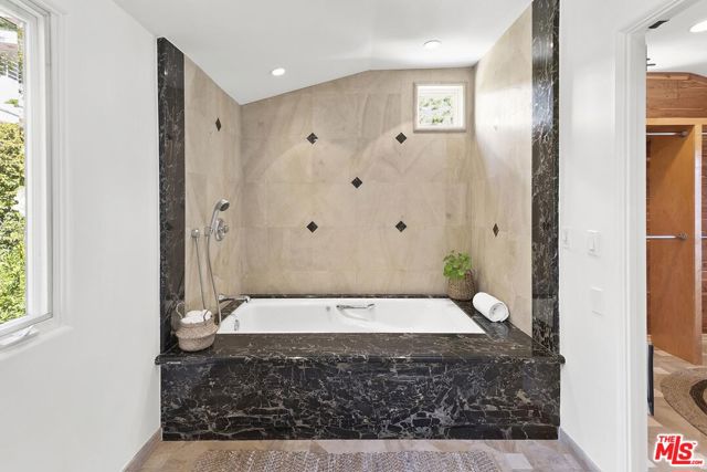 1549 Lindacrest Drive, Beverly Hills CA: https://media.crmls.org/mediaz/3a5db434-9446-49f7-ae25-732aa53474f1.jpg