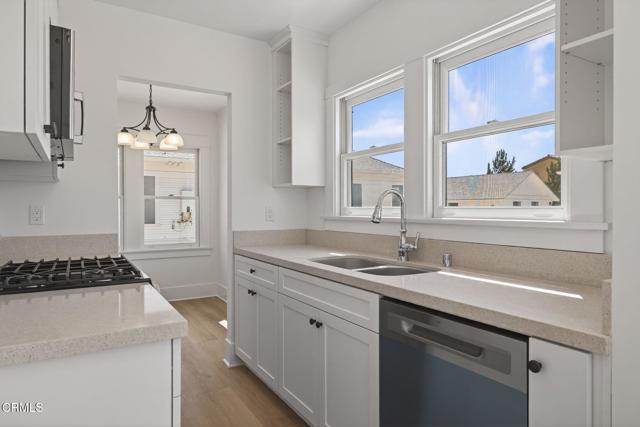 181 197 Klamath Street, Ventura CA: https://media.crmls.org/mediaz/3a5de66b-970c-48e7-85ea-52a113ad296d.jpg