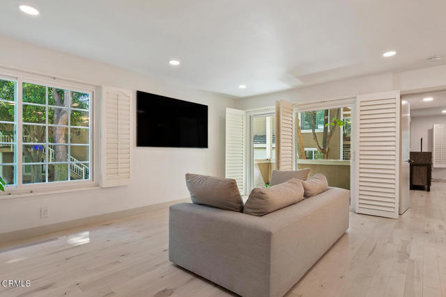 8701 Chessington Drive F, Inglewood, CA, 90305 8701 Chessington Drive F, Inglewood, CA, 90305