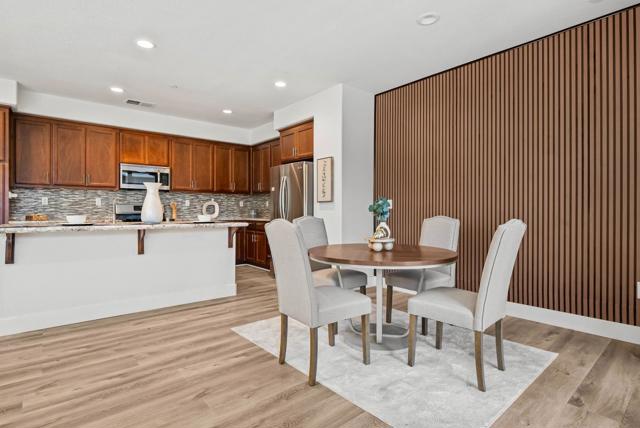 5743 Oceanspray Road, Newark CA: https://media.crmls.org/mediaz/3a5e153d-fc21-4683-8a08-ba94dee2e954.jpg