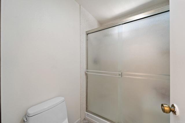 Image 22 of 56 For 14404 Hillside Drive