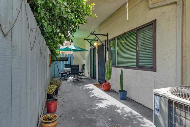 4673 Alabama St, San Diego CA: https://media.crmls.org/mediaz/3a6015ac-1d18-45e5-a887-c0341a89b61f.jpg