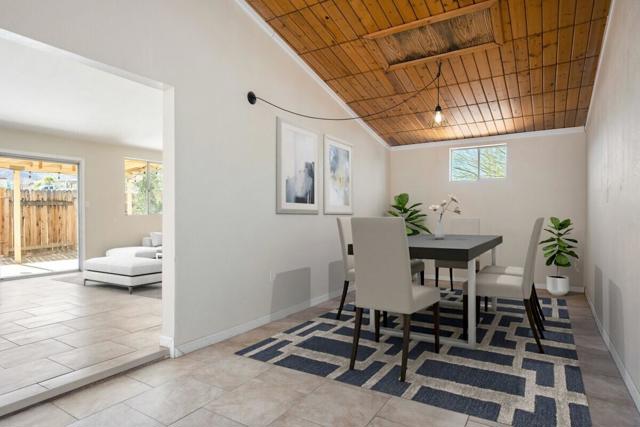 61619 Granada Drive, Joshua Tree CA: https://media.crmls.org/mediaz/3a6073c4-24dc-4b75-b6e2-cea6f05d49d5.jpg
