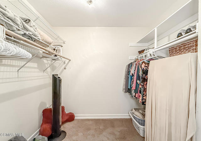 2514 Glenhurst Court, Simi Valley CA: https://media.crmls.org/mediaz/3a607553-2a2b-4a93-b5fd-8c33f7b0200f.jpg