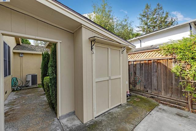Outbuilding with Electrical