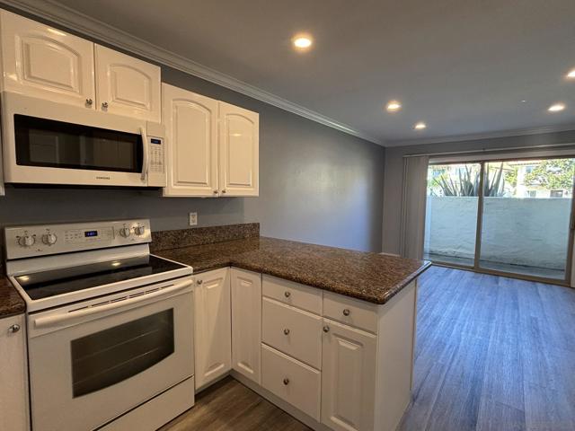 3249 Loma Riviera Dr., San Diego CA: https://media.crmls.org/mediaz/3a63367a-c3dc-4282-b574-fc603cf3b0d5.jpg