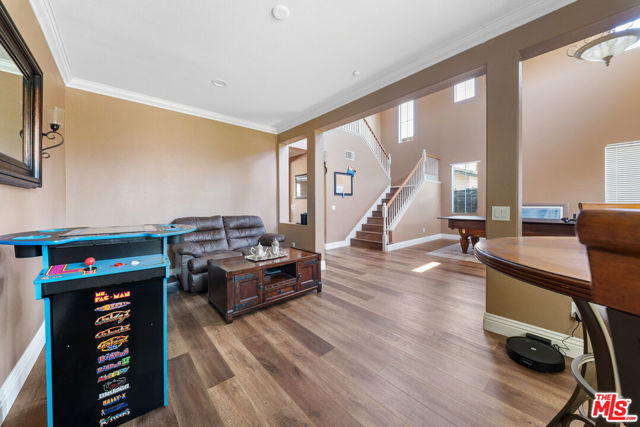 11501 Trailrun Court, Riverside CA: https://media.crmls.org/mediaz/3a644196-7c2c-4e41-a7f5-3ce65adf158e.jpg