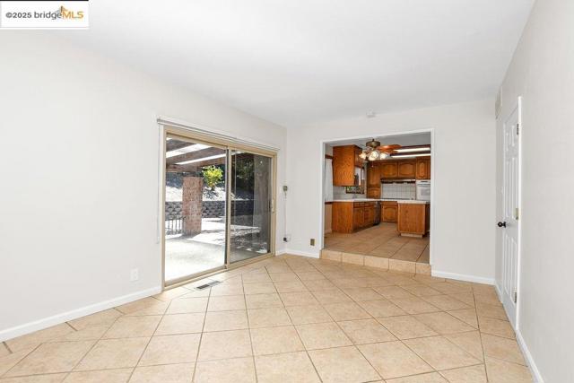 232 Boulder Drive, Antioch CA: https://media.crmls.org/mediaz/3a6499a7-3cb6-421d-ac30-ae72c5665398.jpg