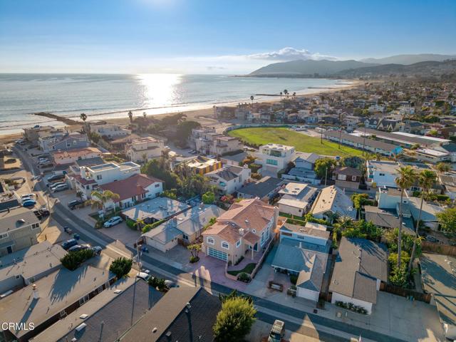 1257 Devon Lane, Ventura CA: https://media.crmls.org/mediaz/3a6595a6-05b6-44a3-95ba-fd08835037a1.jpg