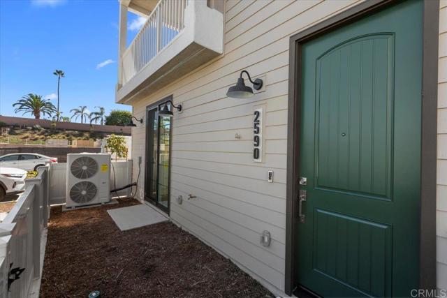 Detail Gallery Image 8 of 35 For 2590 Broom Ln, Carlsbad,  CA 92008 - 4 Beds | 3/1 Baths