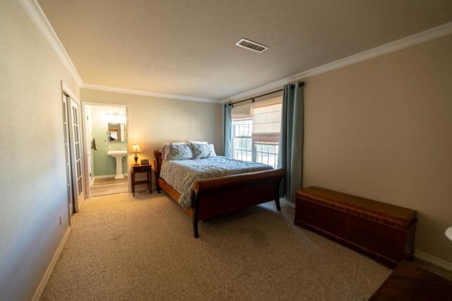 434 Oak Avenue, Greenfield CA: https://media.crmls.org/mediaz/3a65eed9-5cf3-4008-a596-b43a995f0955.jpg