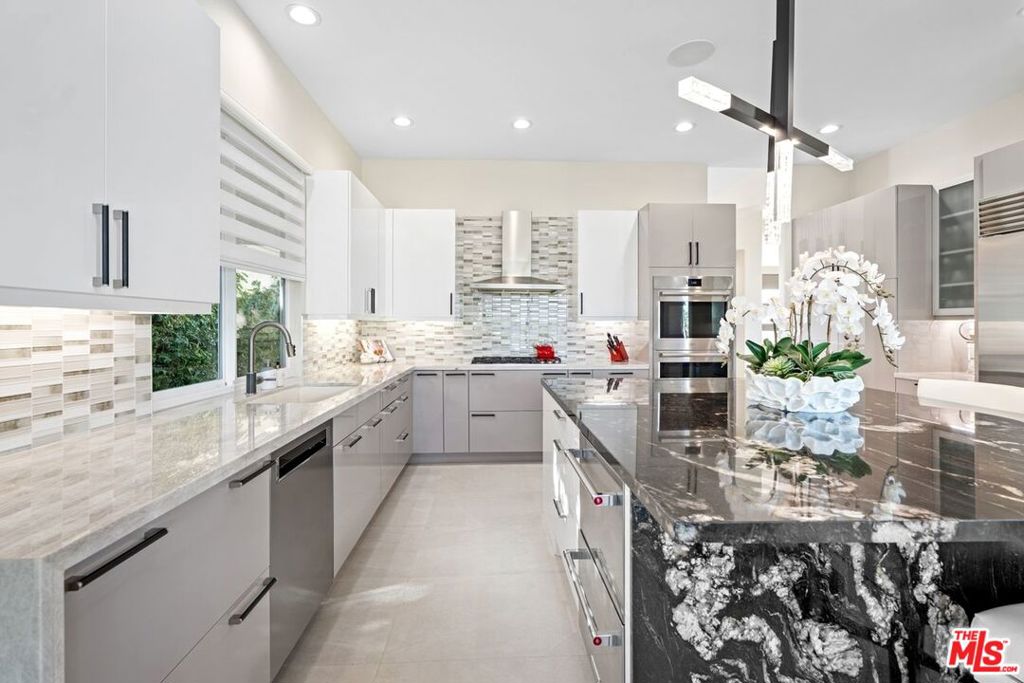 MLS #25619353 image #16