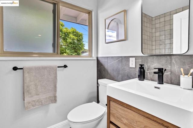 4369 Nelson DR, Richmond CA: https://media.crmls.org/mediaz/3a66f160-e44c-47c9-bd38-11b9aba72358.jpg