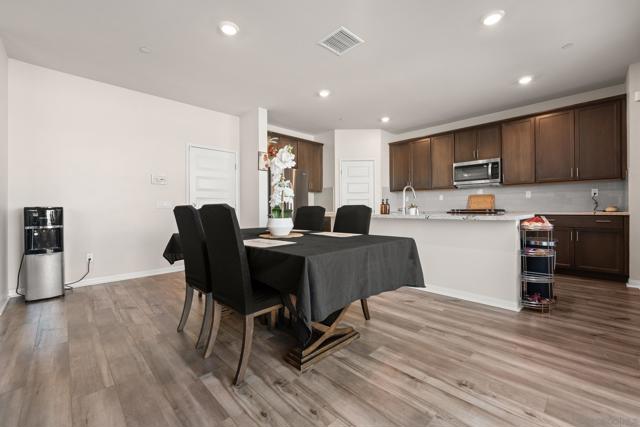 13305 Cultivate Ct, Valley Center CA: https://media.crmls.org/mediaz/3a67096d-29e0-4d54-a020-edc01aacd7e1.jpg