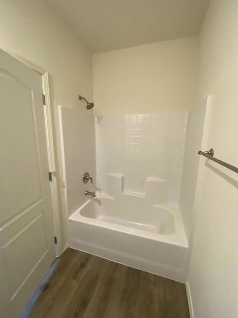 Image 7 of 21 For 99 Marigold Avenue