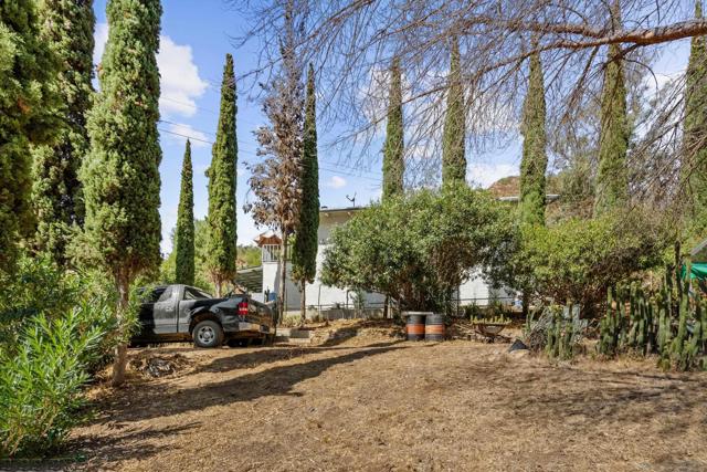 4426 MODEL A FORD LANE, El Cajon CA: https://media.crmls.org/mediaz/3a6751da-696e-45b7-8bc6-91ba74e9cb48.jpg
