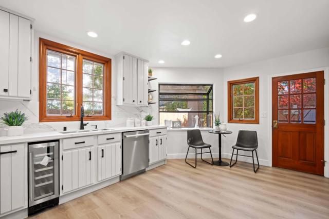 90 Walnut Avenue, Atherton CA: https://media.crmls.org/mediaz/3a675611-83c8-478e-ab8b-ba4bb6af7a0c.jpg