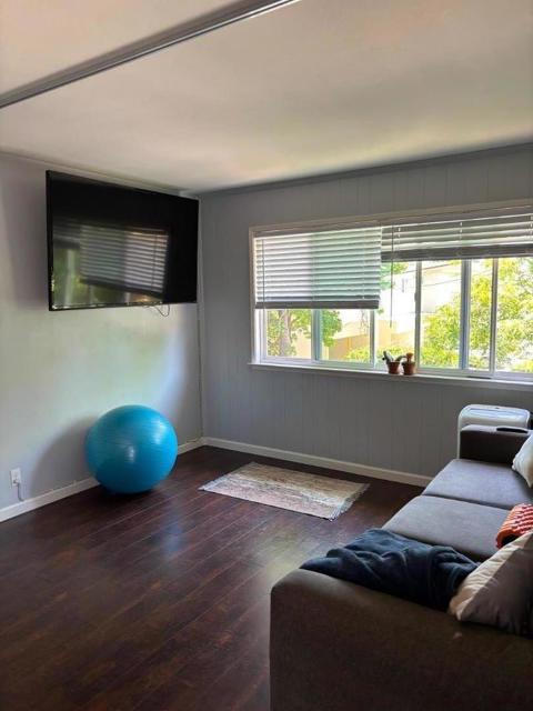 3203 Myles Court, San Jose CA: https://media.crmls.org/mediaz/3a68628a-9325-458c-bd43-49e4187144b4.jpg