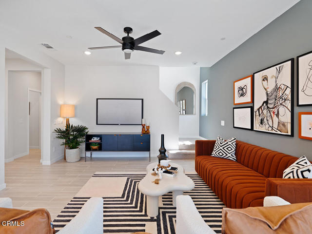 Detail Gallery Image 9 of 25 For 111 Yellow Birch Ln, Piru,  CA 93040 - 3 Beds | 2/1 Baths