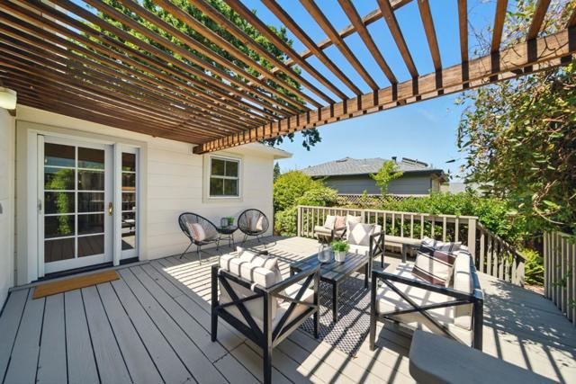 1405 Oakhurst Avenue, San Carlos CA: https://media.crmls.org/mediaz/3a696ab8-f4f5-403c-bac0-78d08a15bf03.jpg